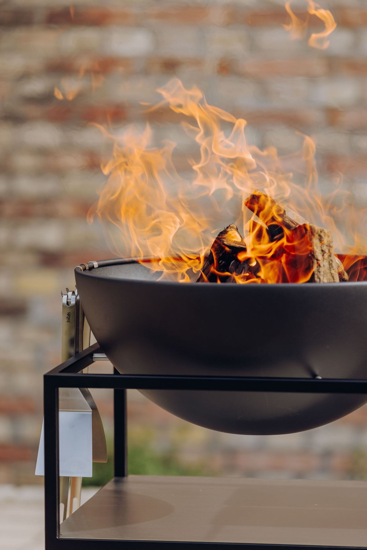 Fire Kitchen BBQ avec Höfats Bowl 57 Cuisine d&