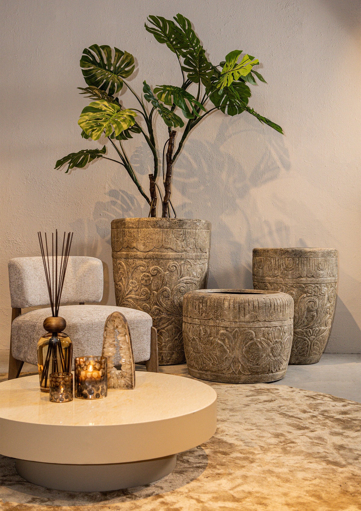 Sasha Pot rond en fibre de ciment crème motif fleur L PTMD