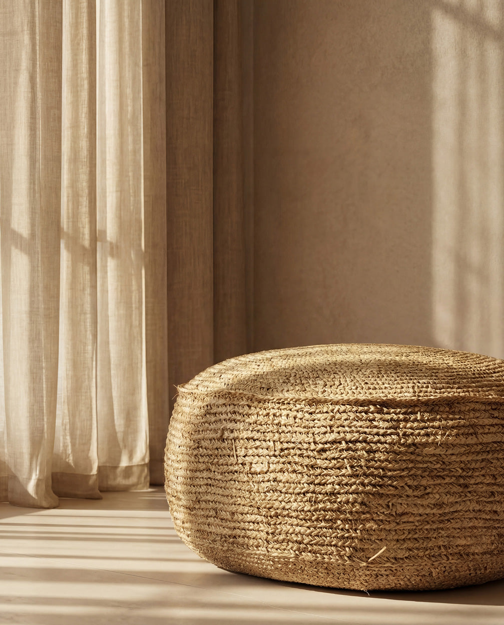 Le pouf Raffia Flores - Naturel Bazar Bizar