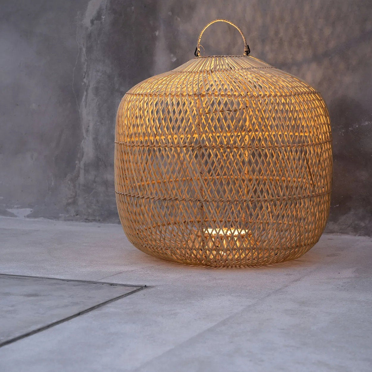 La suspension Batu Bolong Naturel Medium Bazar Bizar