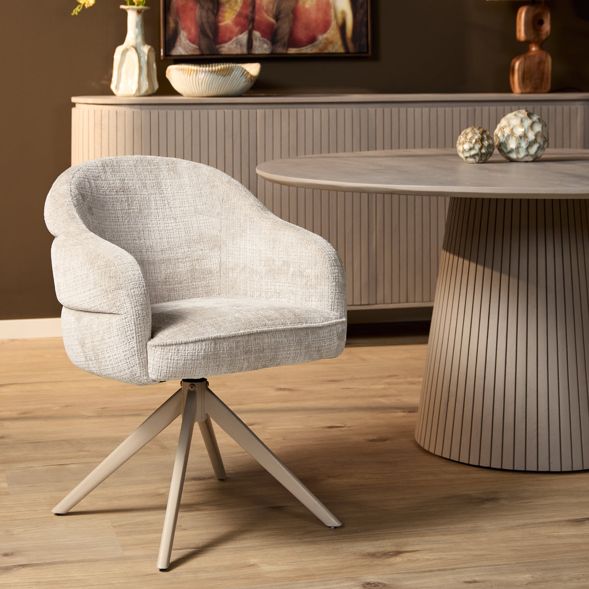 Chaise de salle à manger Bella en tissu blanc cassé avec accoudoirs Starfurn