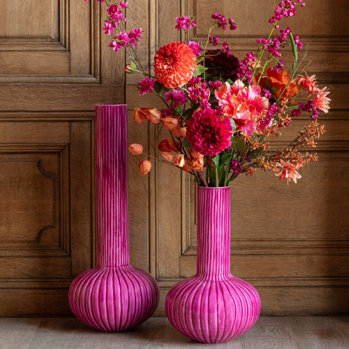 Vase en fer fuchsia large J-Line
