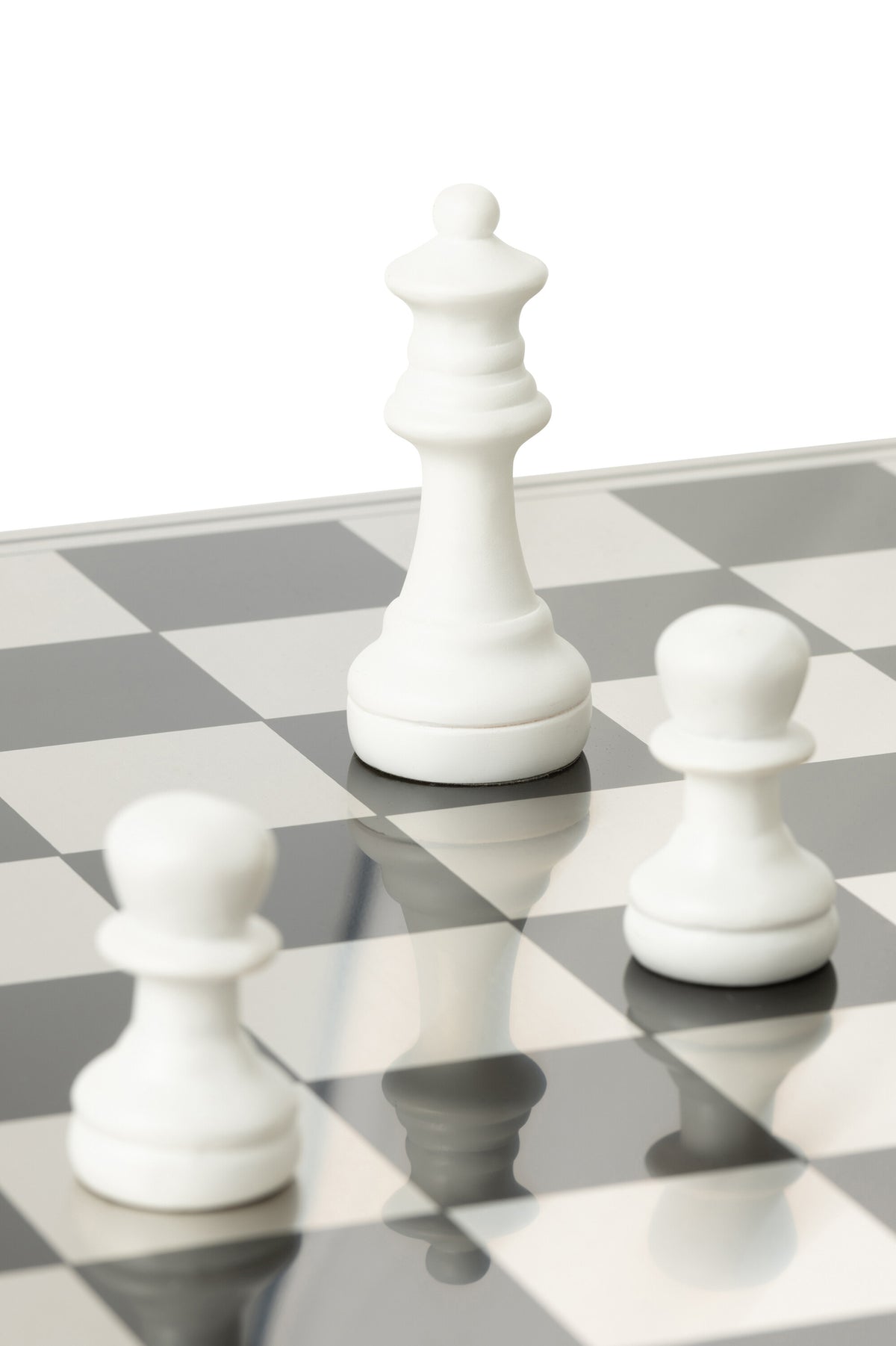 Jeu d’échecs Plateay en polyrésine blanc/doré J-Line