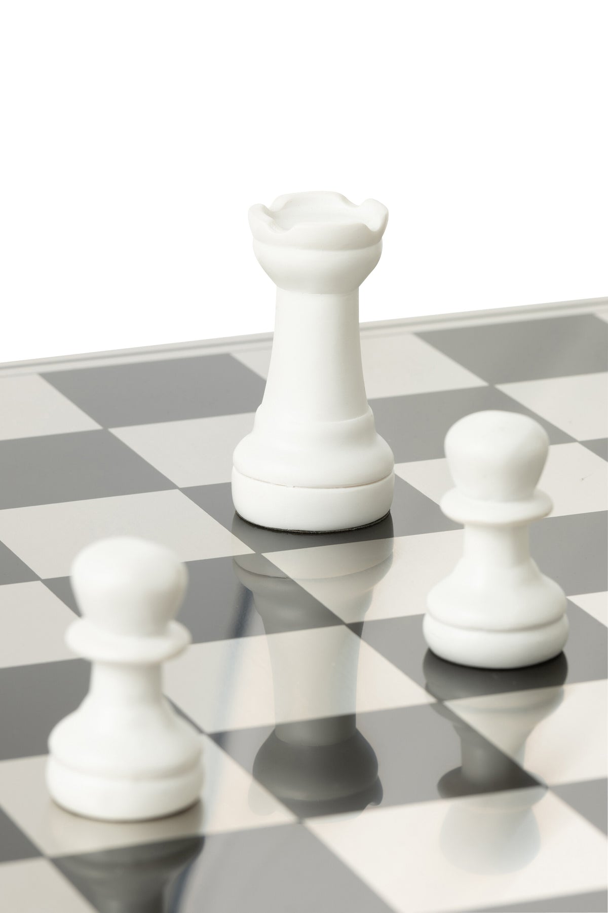 Jeu d’échecs Plateay en polyrésine blanc/doré J-Line