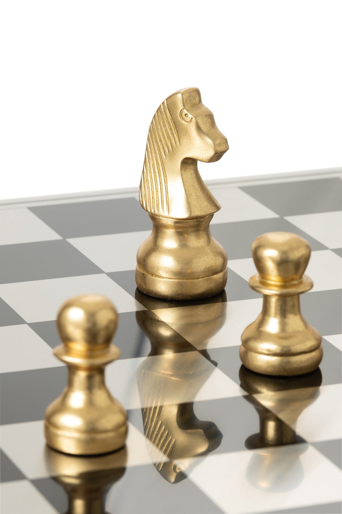 Jeu d’échecs Plateay en polyrésine blanc/doré J-Line