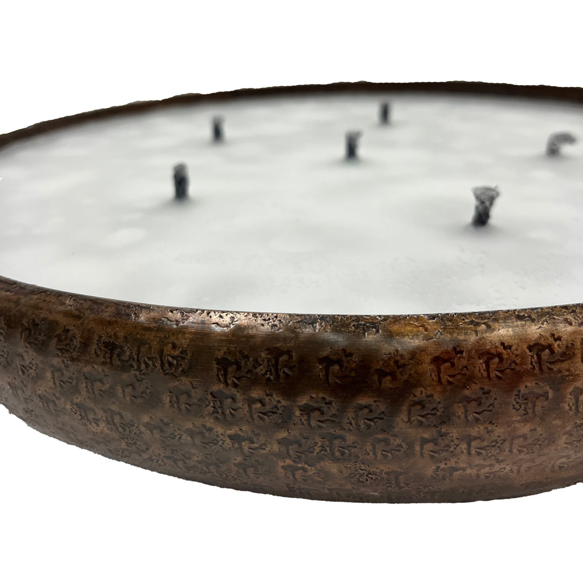 Bougie ronde Bunty en aluminium cuivré martelé M PTMD