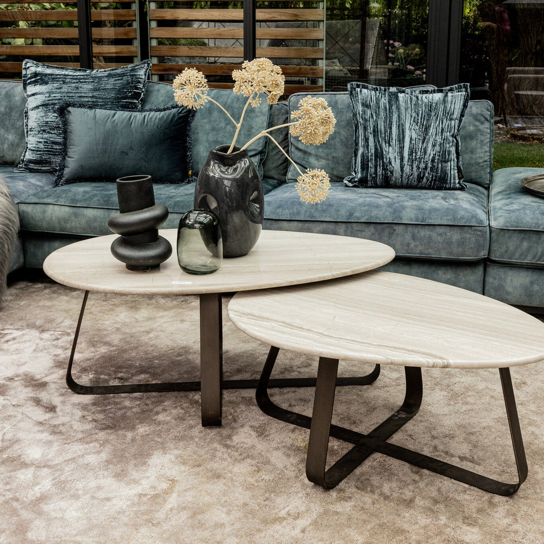 Table basse Muka haute base gris foncé marbre blanc PTMD
