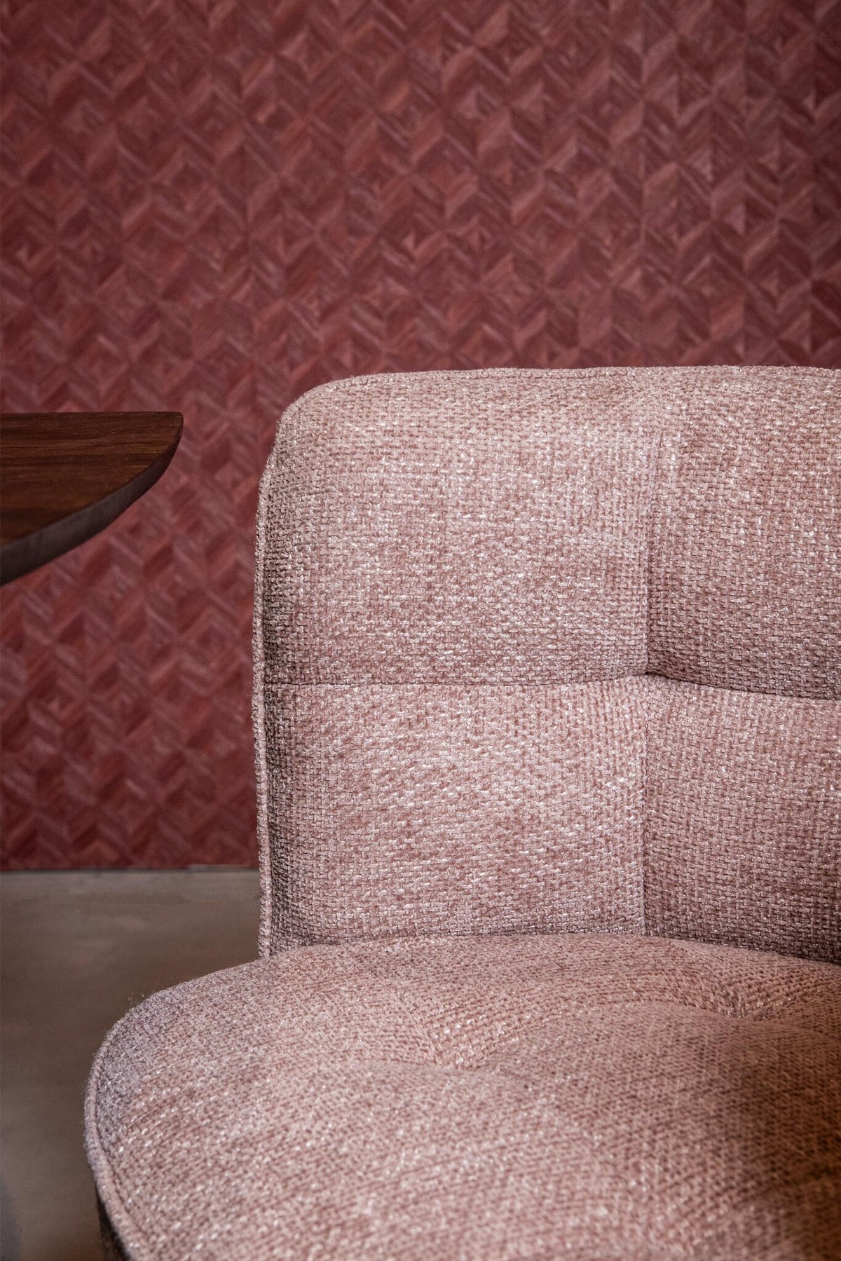 Chaise de salle à manger Odin Pink Legacy 14 Flamingo, pieds noirs PTMD