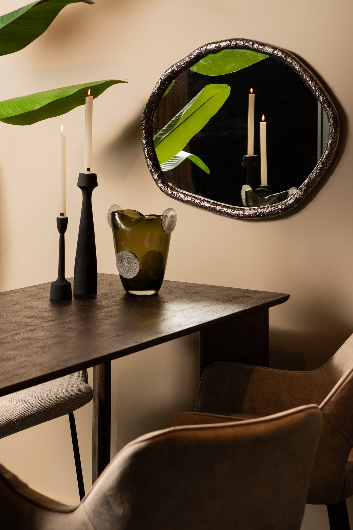 Miroir rond de forme organique Paisley Nickel PTMD