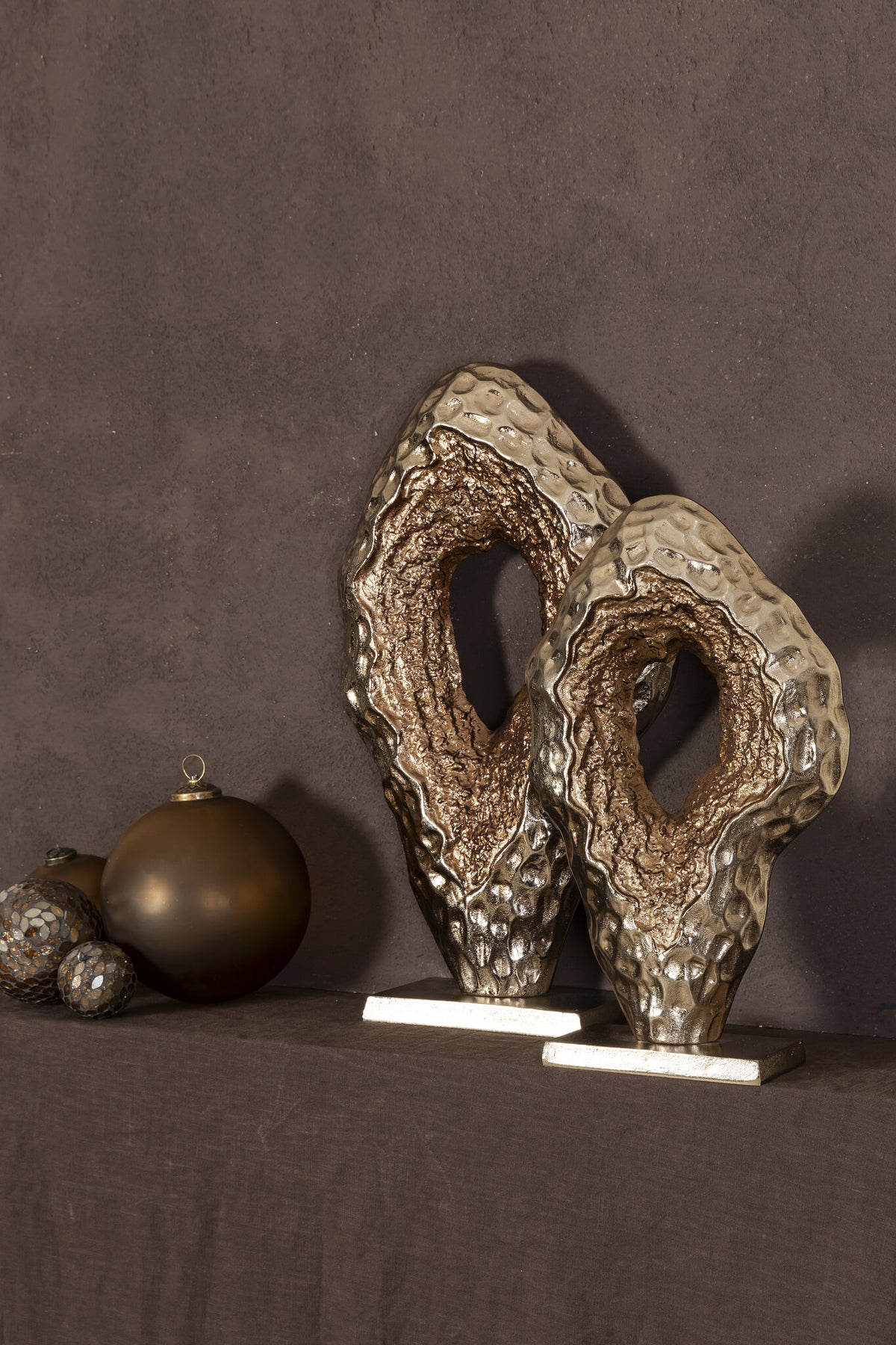 Coolan Statue en Aluminium Coulé Ovale S PTMD