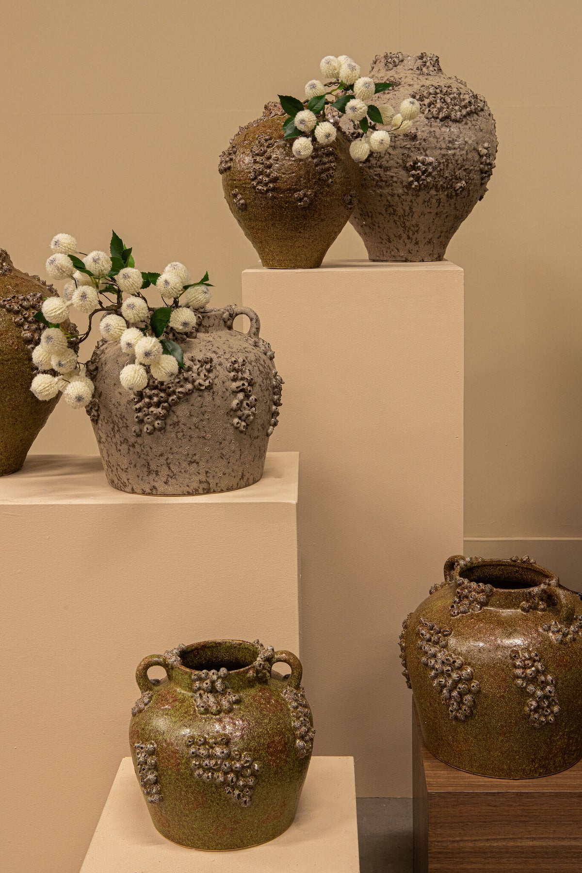 Pot en céramique vert Deisy avec anses Rough Coral L PTMD