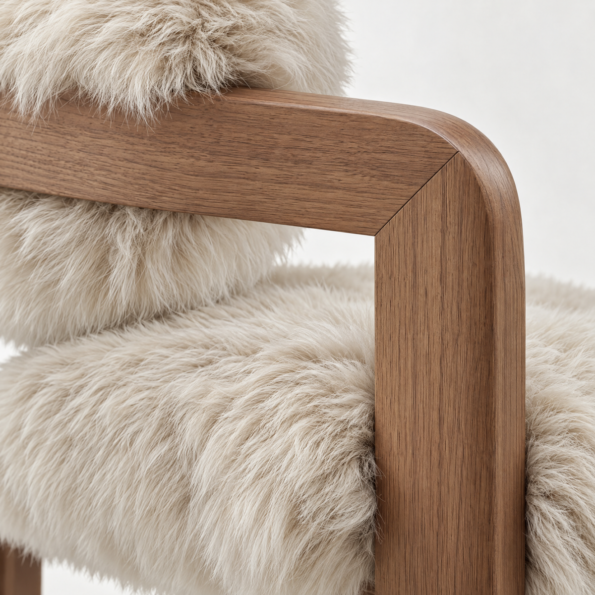 Chaise de salle à manger Avelon en véritable peau de mouton beige, bois de frêne, PTMD
