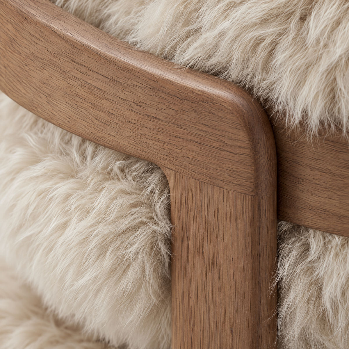 Chaise de salle à manger Avelon en véritable peau de mouton beige, bois de frêne, PTMD