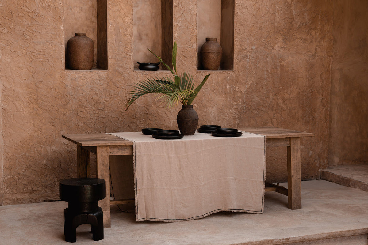 Le tabouret Squat Spot noir Bazar Bizar