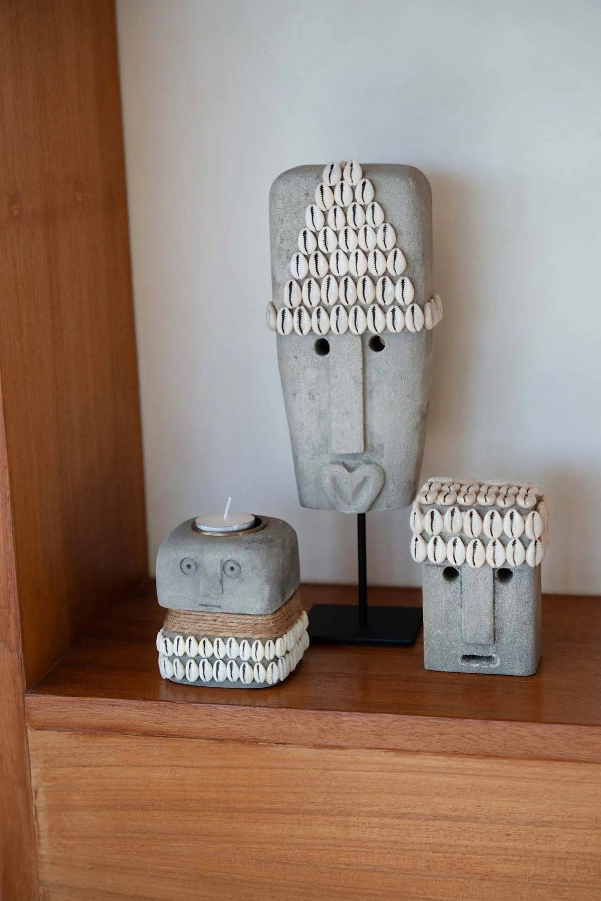 La pierre de Sumba n° 32 sur socle