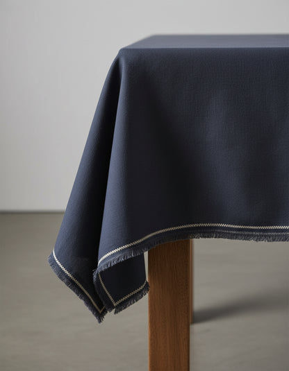 La nappe Tuscany - Noir Naturel - 150x300 Bazar Bizar