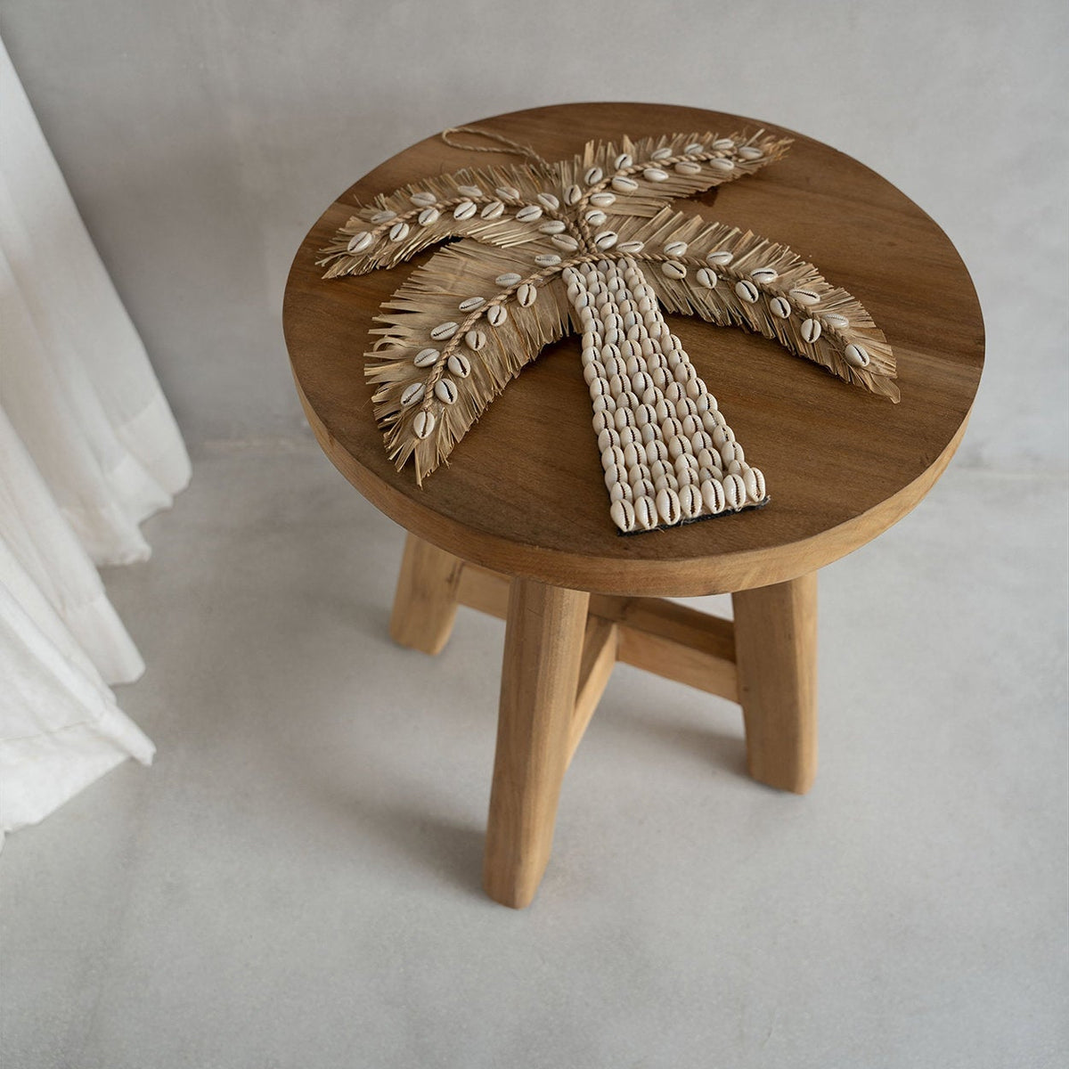 Le tabouret Atziri - Naturel Bazar Bizarre