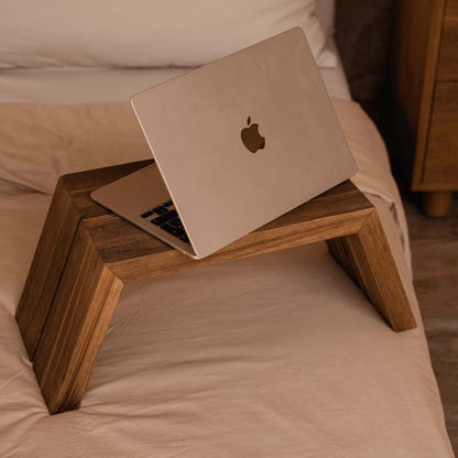 La table pour ordinateur Ashley Cocoon Naturel Bazar Bizarre
