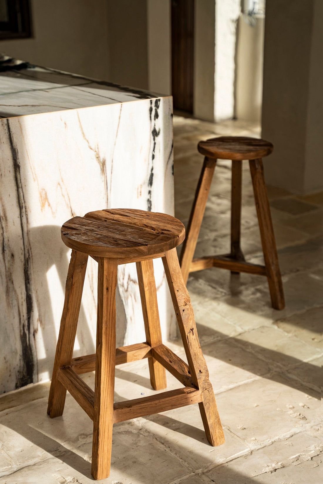 Le tabouret de bar Shibori Naturel Bazar Bizarre