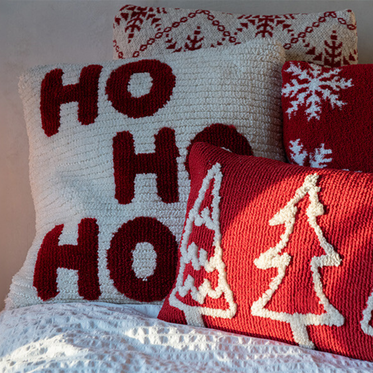 Set de Noël Plaid &amp; Coussins de Noël HoHoHo Rouge/Blanc J-Line