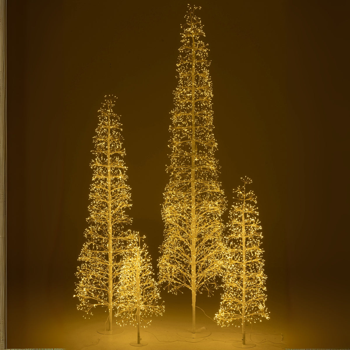 Sapin de Noël avec lumières LED blanc chaud, fer blanc, extra large H240 cm J-Line