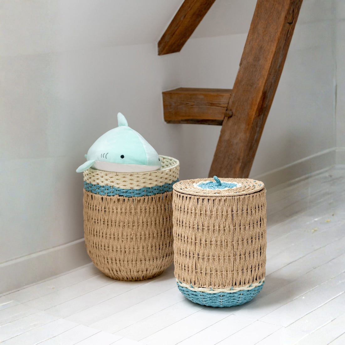 Lot de 2 Paniers Avec Couvercle Rayures Papier Naturel/Bleu Clair J-Line