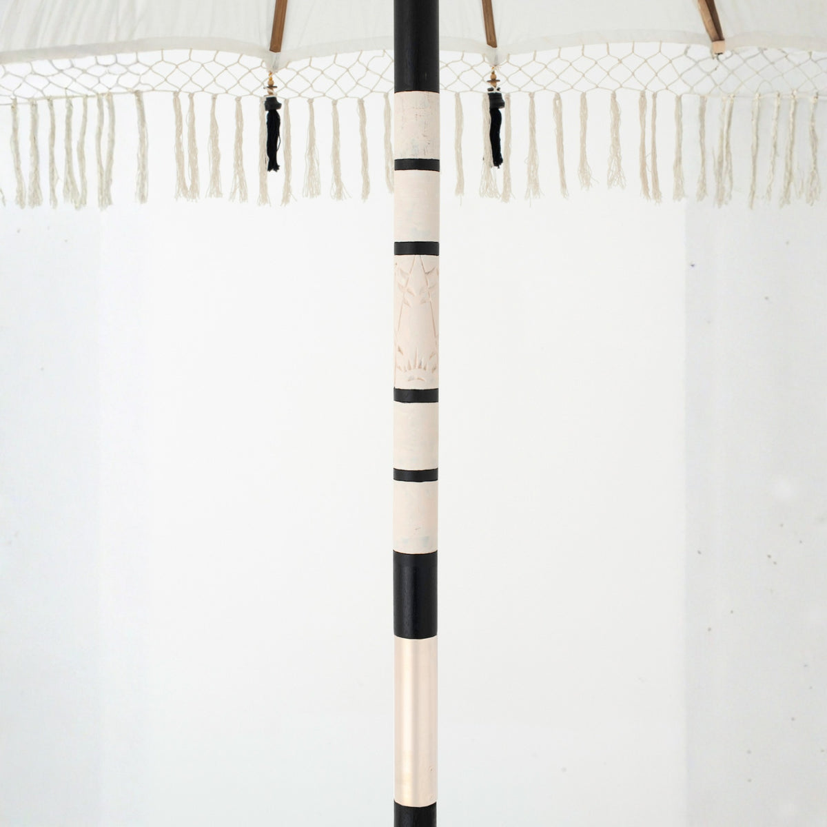 Parasol Flavie Bois/Coton Écru/Noir J-Line