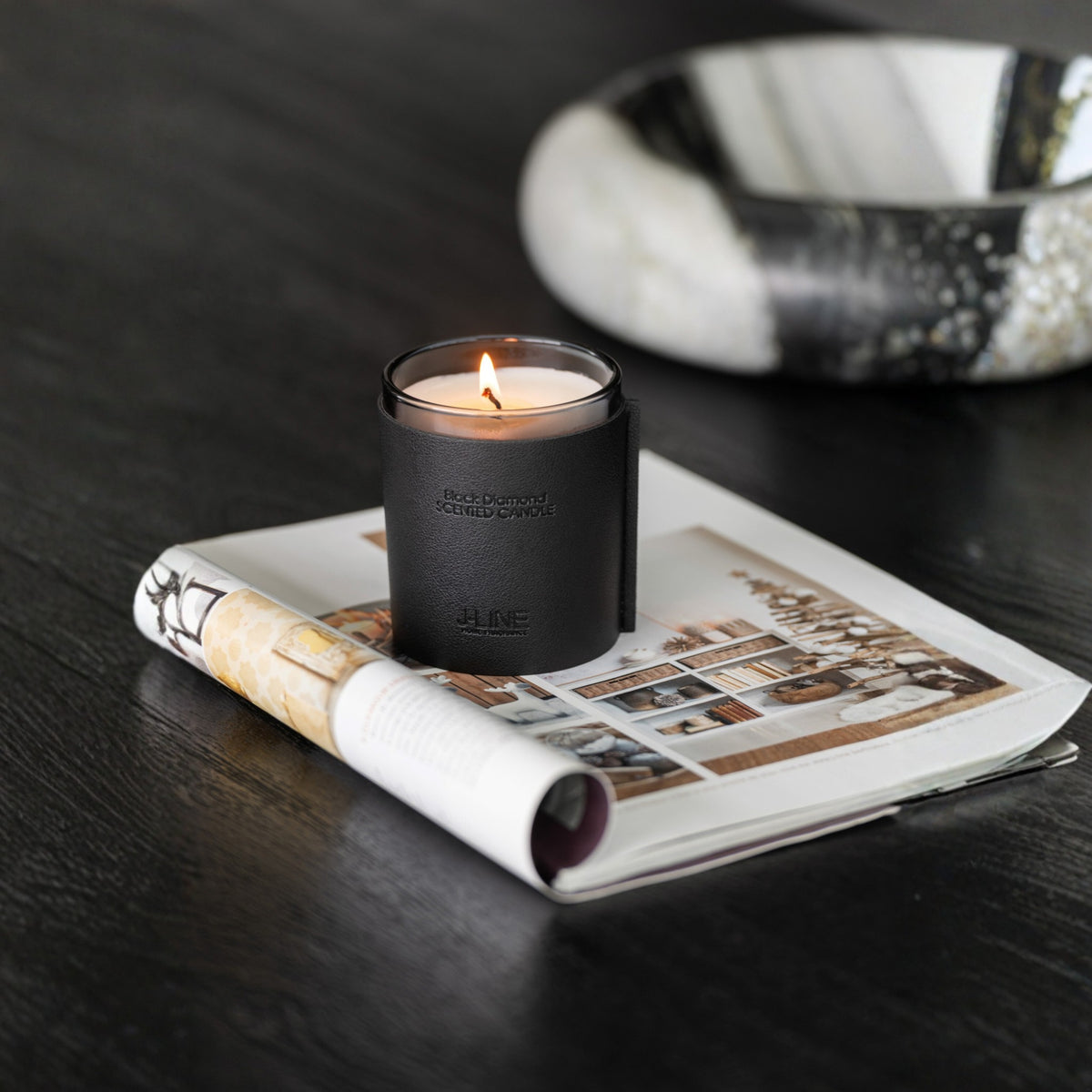 Bougie parfumée Cuir Noir 40 heures