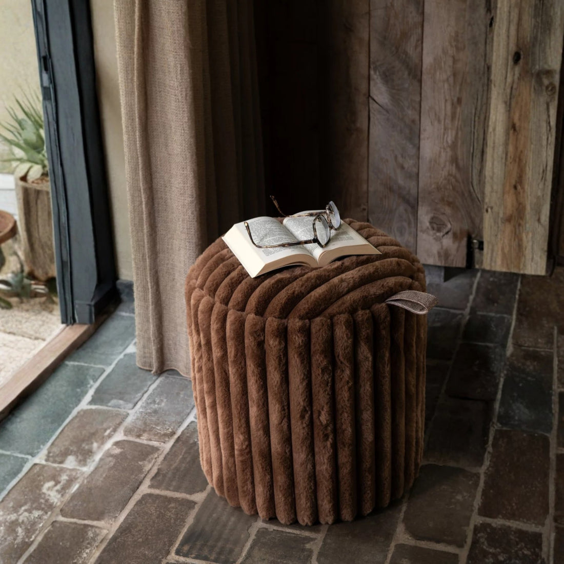 Pouf + couvercle côtelé en MDF marron J-Line