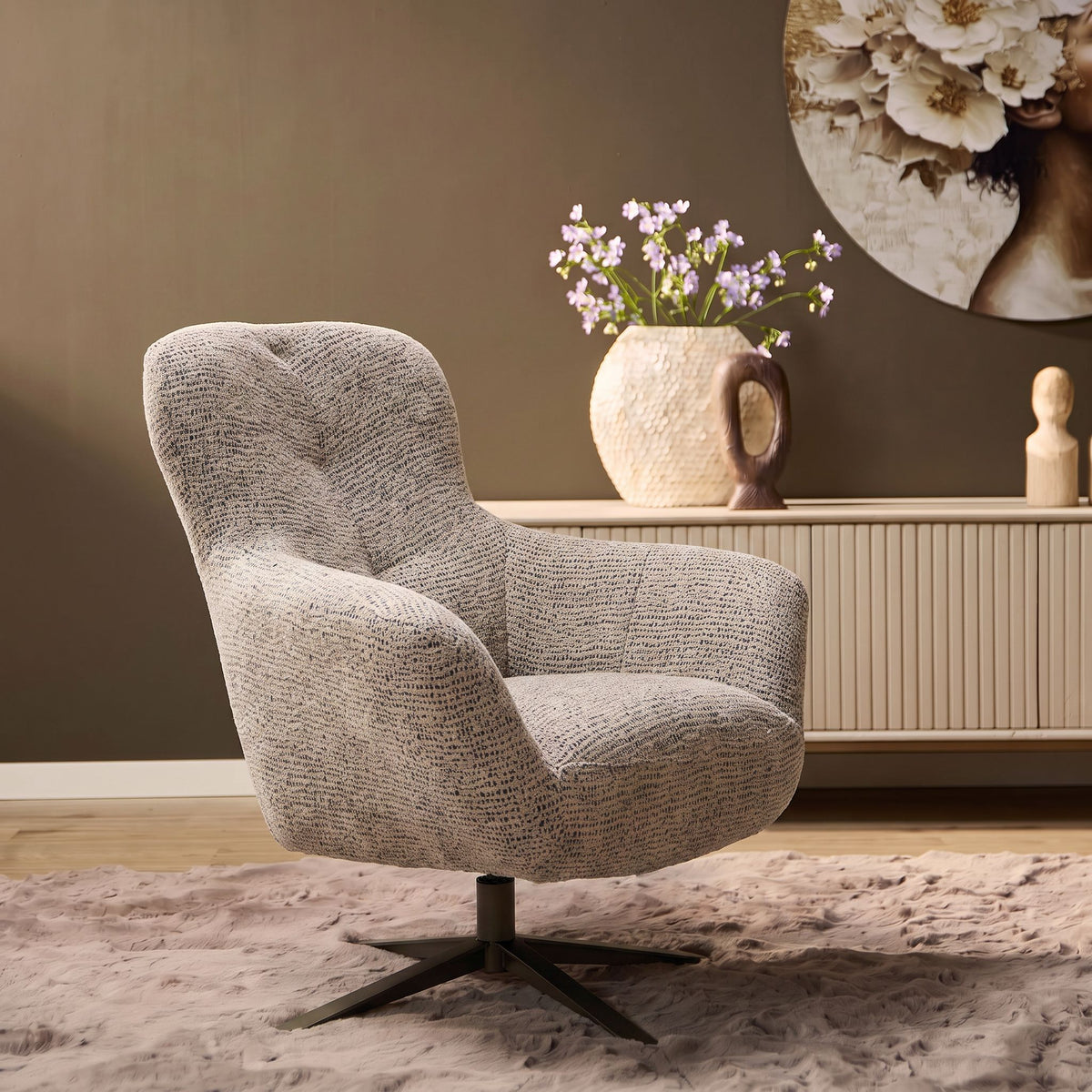 Fauteuil Nena pivotant en tissu marron Starfurn