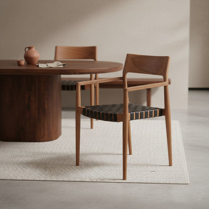 Chaise de salle à manger Freya avec accoudoirs, cuir noir, lot de 2, Raw Materials