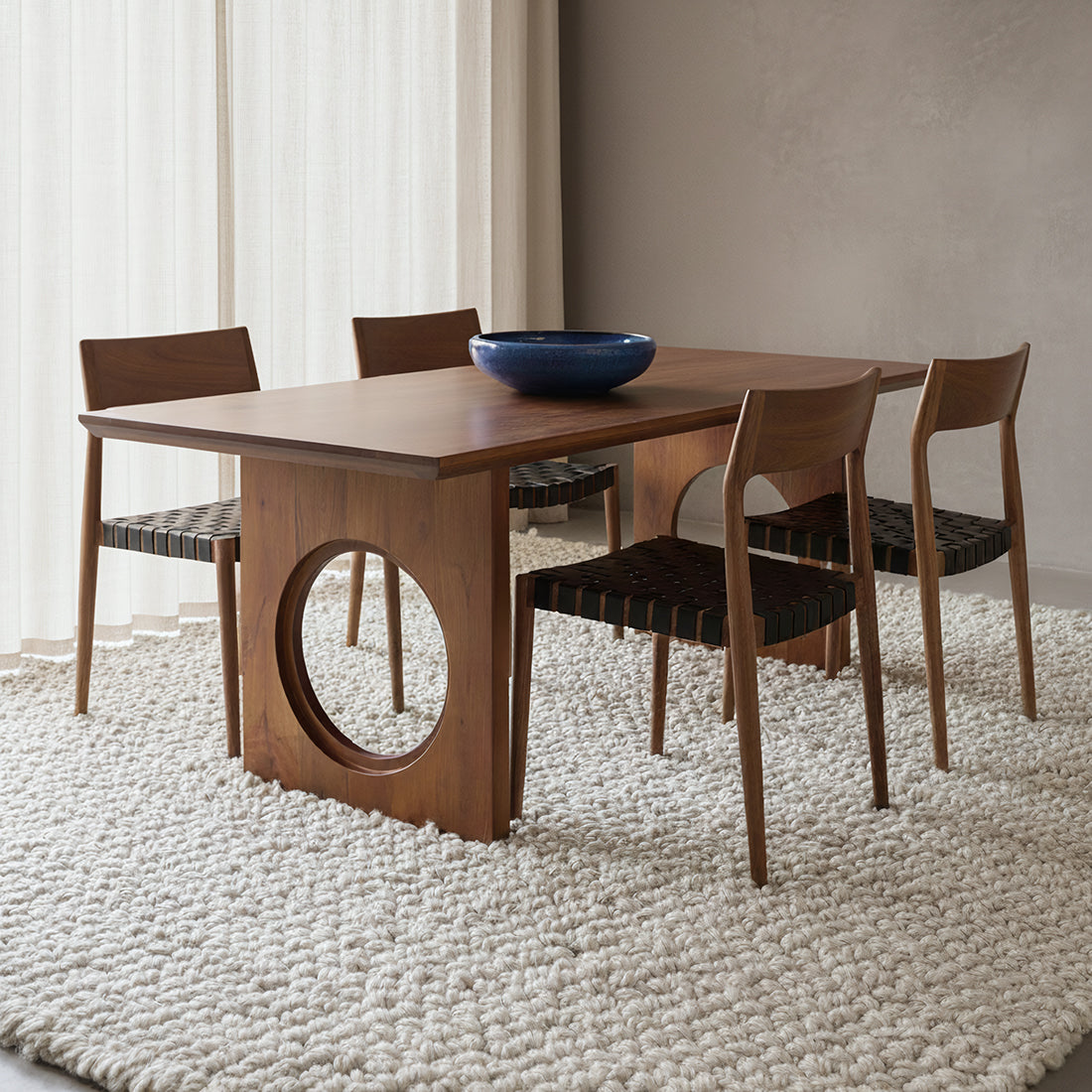Table à manger Bullnose Chamfered Loop en bois de manguier 180 cm Raw Materials