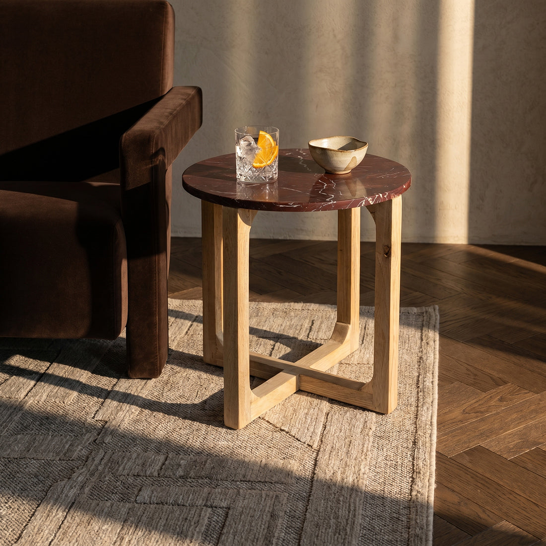 Table d’appoint ronde en marbre « Cherry » Raw Materials