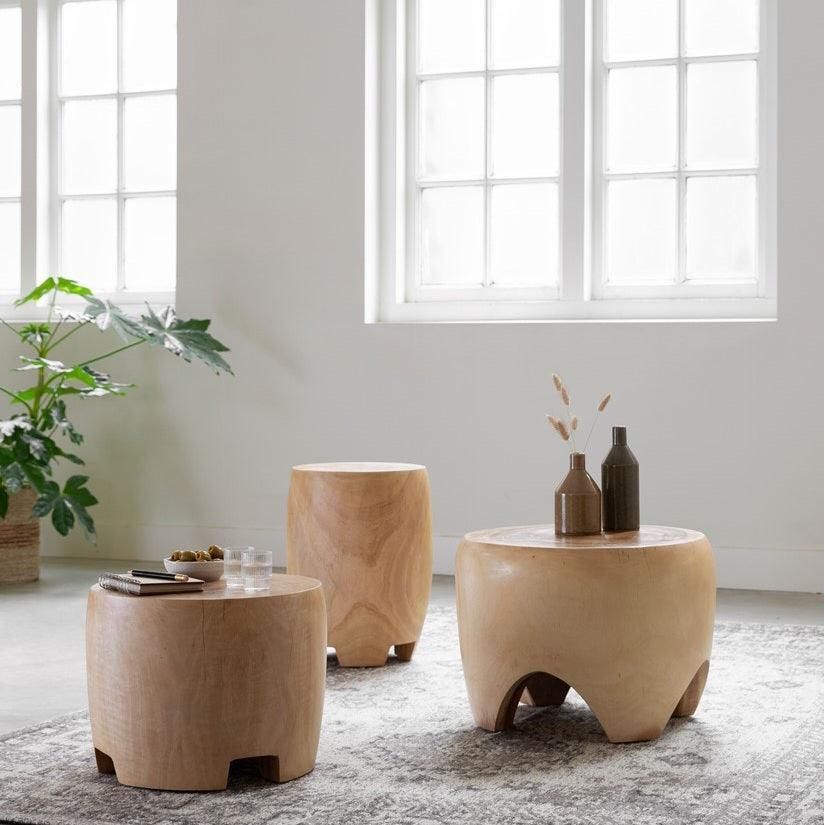 Suar houten bijzettafel Puro large met natuurlijke boomstamrand