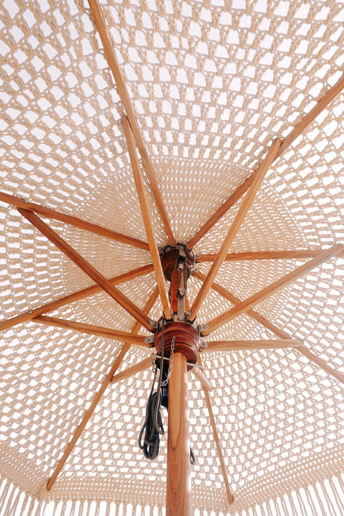 Handgeknoopte Parasol - Fringe Crème 250cm - Handgeknoopte parasol - Todo Bien - livinglovely.nl