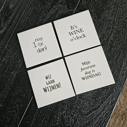 Set de 4 sous-verres carrés pour vin