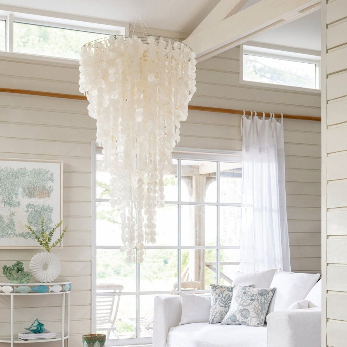 Suspension Coquillage Capiz Blanc Moyen Ø80cm x H150cm J-Line