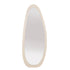 Spiegel Lou Organisch Zand 70x180cm van Starfurn, vooraanzicht van de organische spiegel met zandkleurige mangohouten lijst