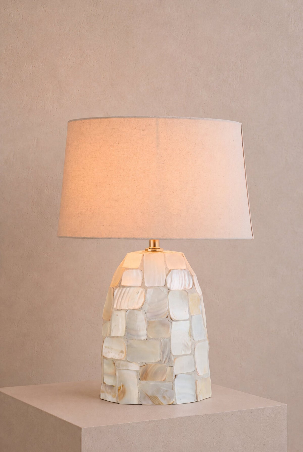 Lampe de table Effet nacré Coquillage Blanc cassé/Beige clair J-Line